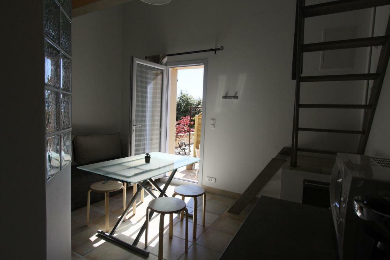 Maison D'Hotes La Garenne Puyloubier Esterno foto