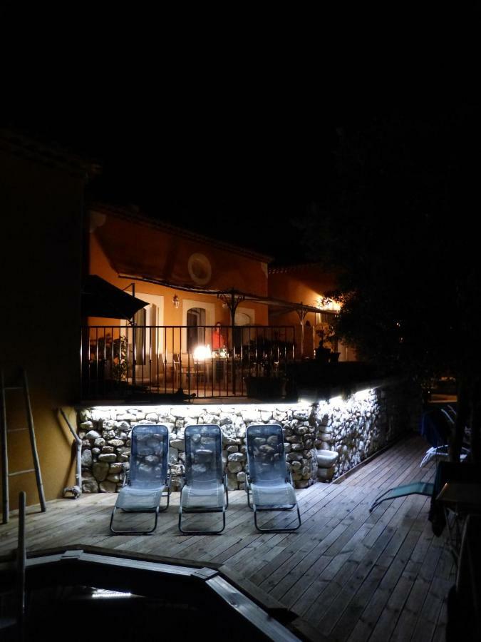 Maison D'Hotes La Garenne Puyloubier Esterno foto